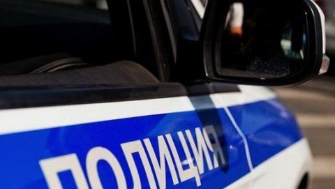 В Рыбинске полицейские установили подозреваемого в краже денег у пенсионера
